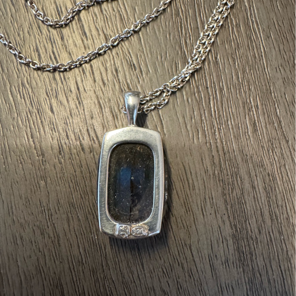 Beautiful METALSMITHS sterling silver labradorite stone necklace. - Picture 5 of 8